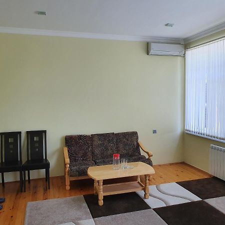 Sheki Avtovagzal Motel Bagian luar foto