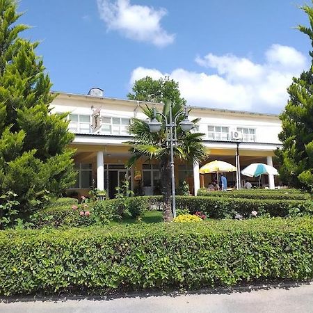 Sheki Avtovagzal Motel Bagian luar foto