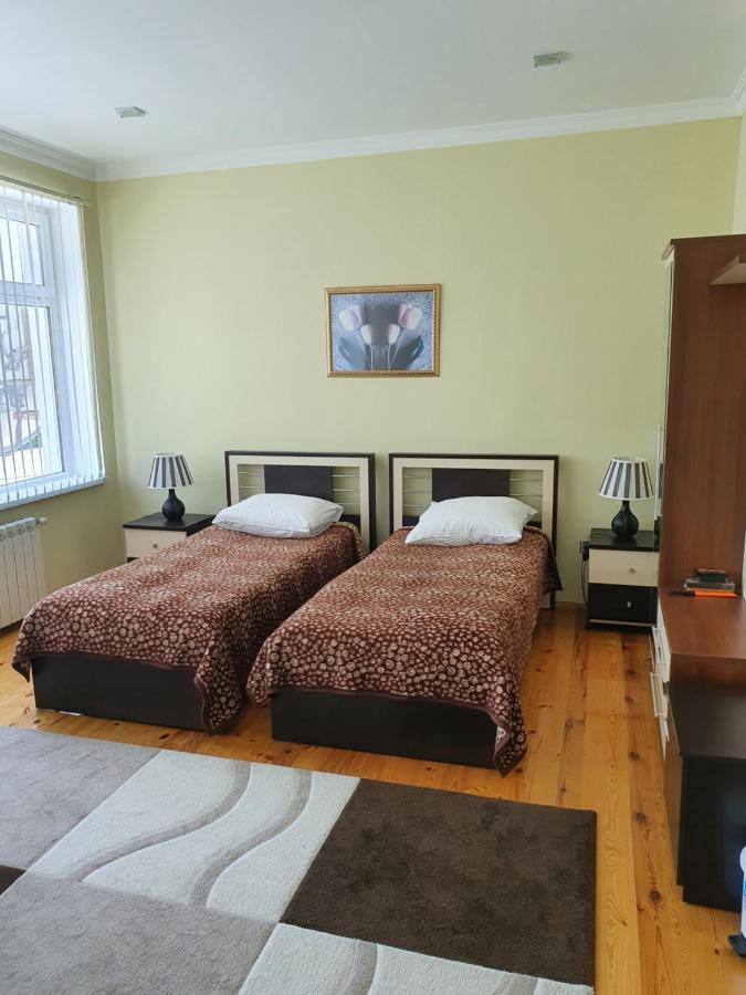 Sheki Avtovagzal Motel Bagian luar foto