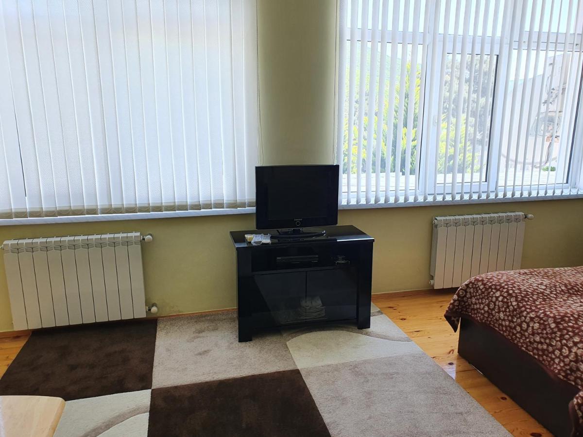 Sheki Avtovagzal Motel Bagian luar foto