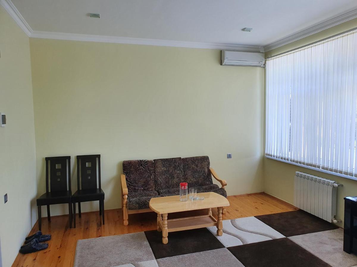 Sheki Avtovagzal Motel Bagian luar foto