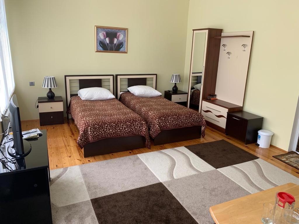 Sheki Avtovagzal Motel Bagian luar foto